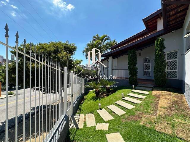 Casa para Venda em Bragança Paulista - 2